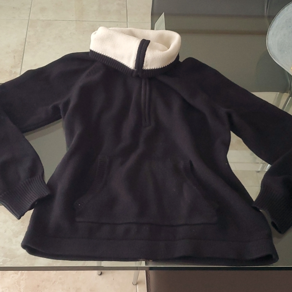 LRL Ralph Lauren Petite Large black sweater with beige inside neck